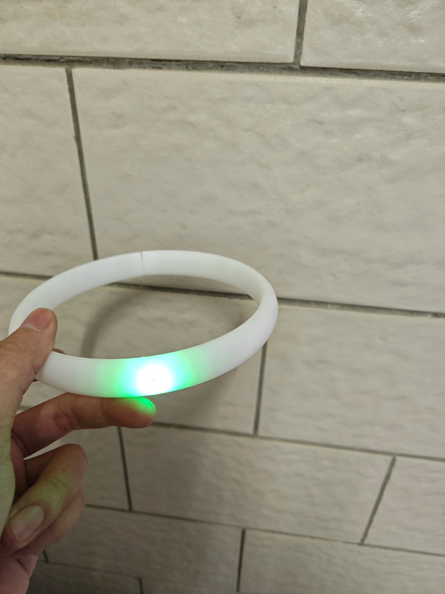 Alien Stage LED Glow Captive Collar - Screen-Accurate Luminous Choker Ring - ALNST Luka Sua Ivan Till Cosplay Headwear Prop Accessory