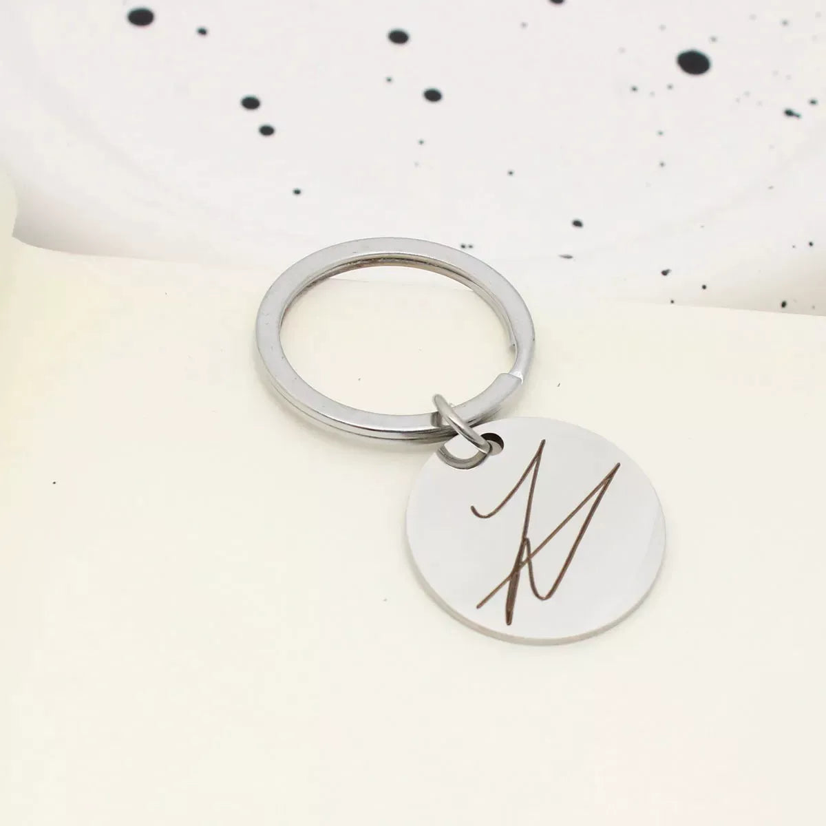 Alien Stage Character Autograph Stainless Steel Keychain - Engraved Idol Handwriting Disc Charm - ALNST Ivan Till Sua Mizi Metal Concert Keyring