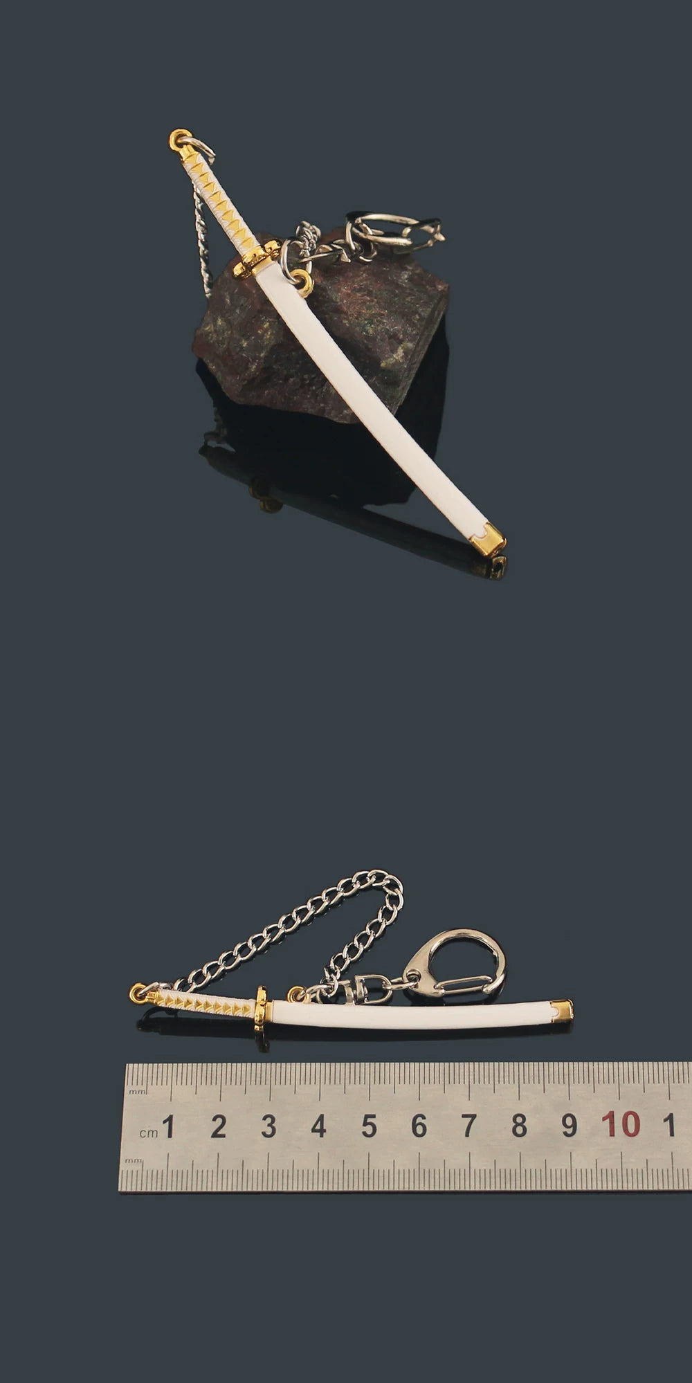 Demon Slayer Mini Nichirin Sword - 9cm Metal Keychain