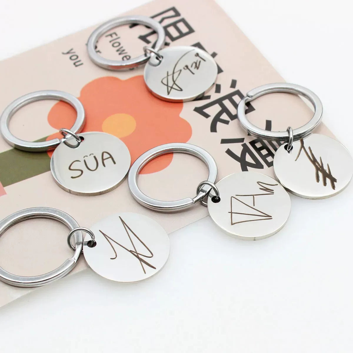 Alien Stage Character Autograph Stainless Steel Keychain - Engraved Idol Handwriting Disc Charm - ALNST Ivan Till Sua Mizi Metal Concert Keyring